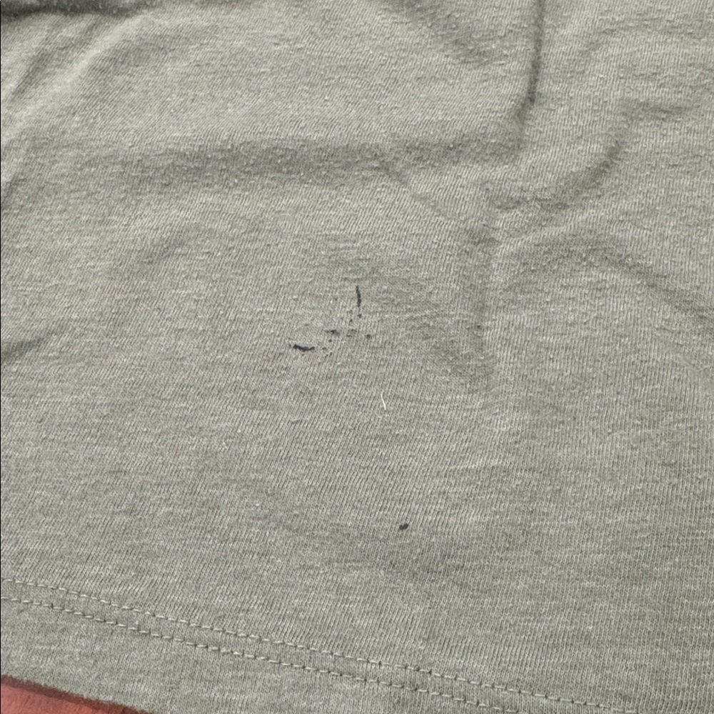 Bundle - Toodler sweaters and Ling sleeve T-Shirts - Picture 4 of 10